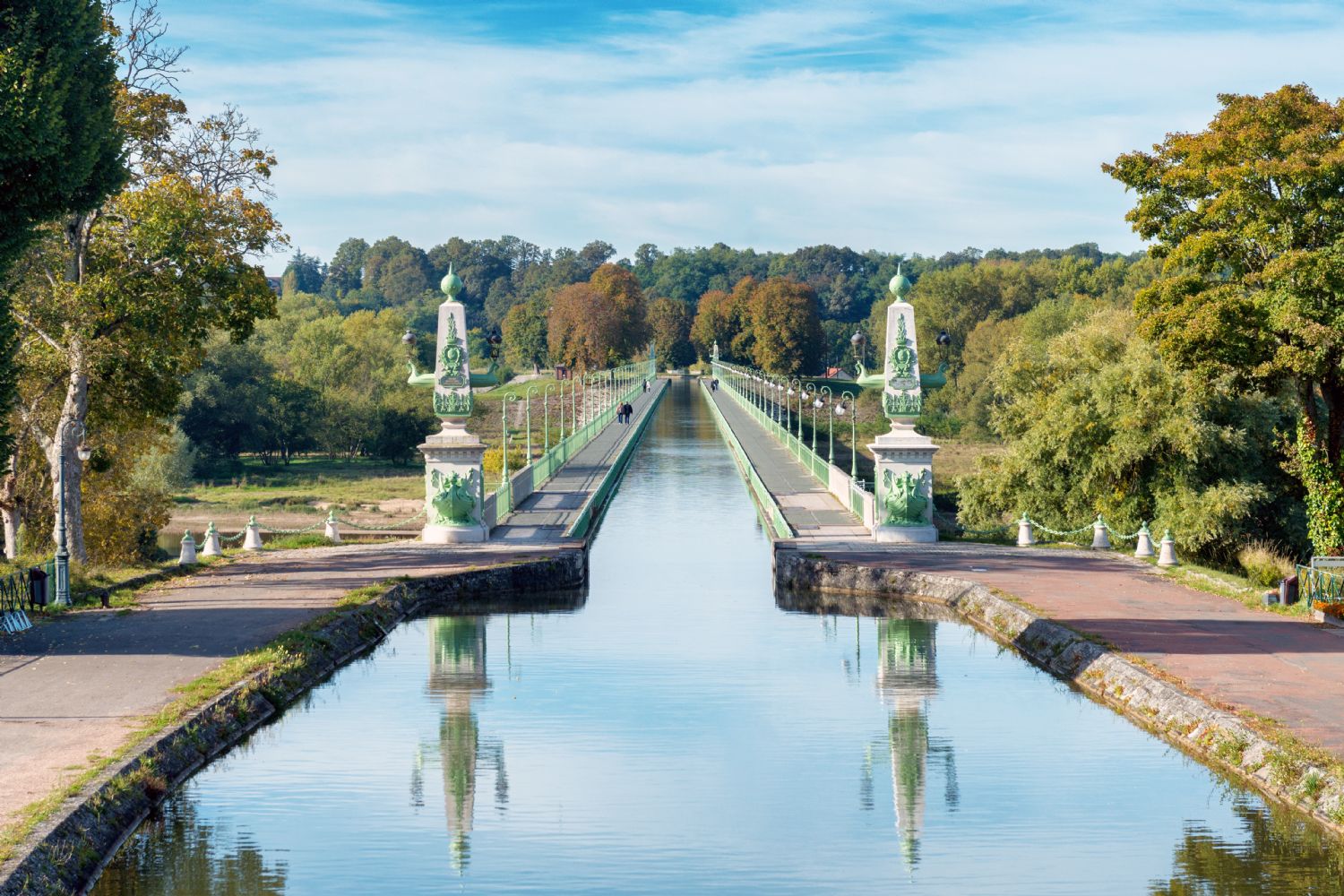 Le Pont Canal de Briare Déjeuner croisière