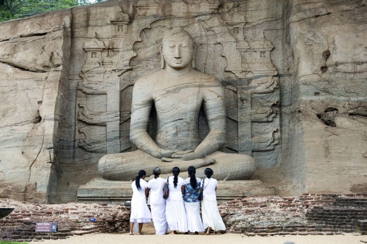 Statue de Bouddha à Polonnaruwa