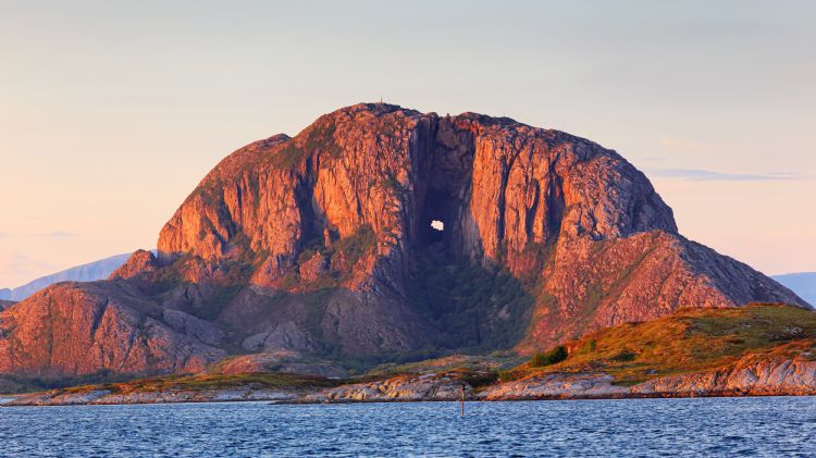 Montagne Torghatten