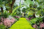 Bruxelles et les Serres Royales de Laeken Bruxelles et les Serres Royales de Laeken